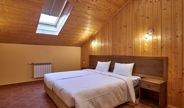 Фото Стандарт Мансарда. Номер 4